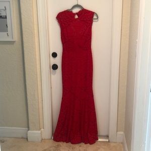 Red lace prom / wedding gown sz 8p